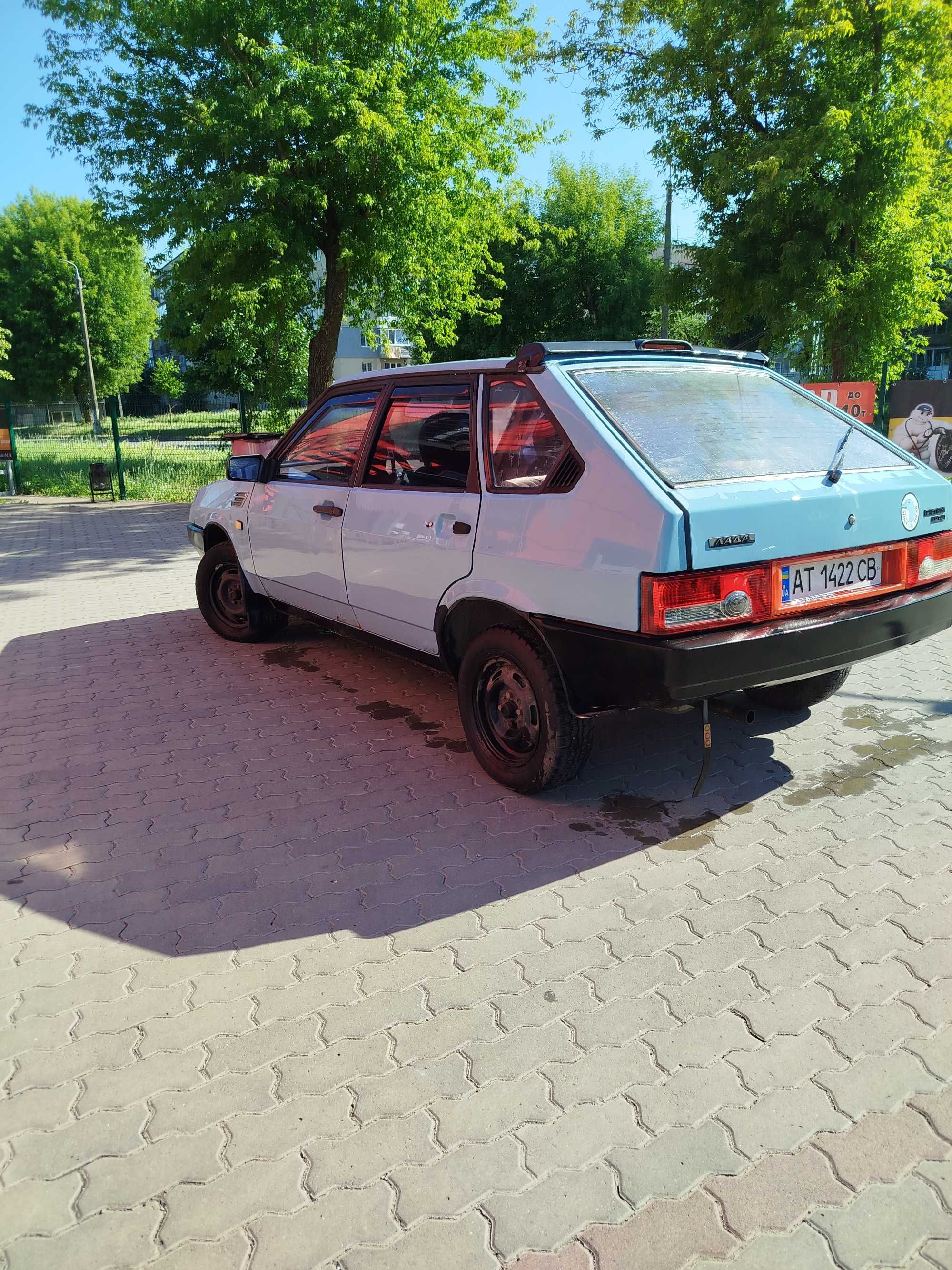 Продам ВАЗ 2109 .