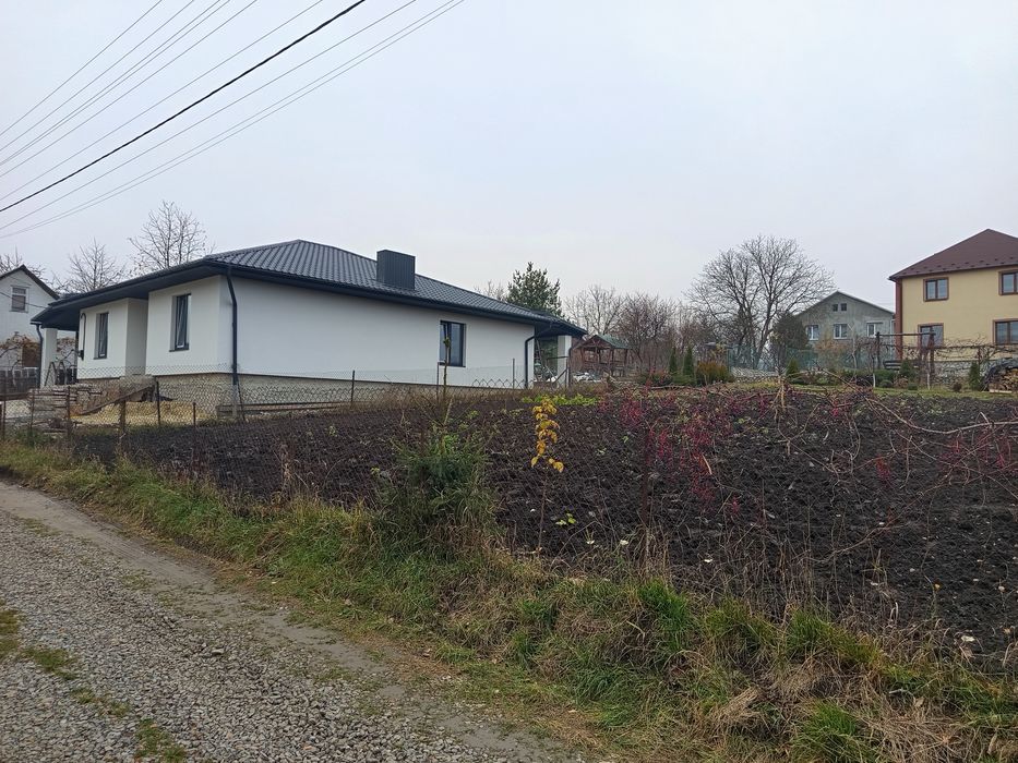 Продам будинок село Підгороднє