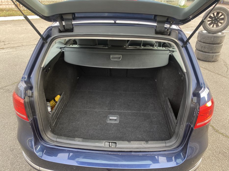 Volkswagen Passat B7 2012 1.6 турбодизель