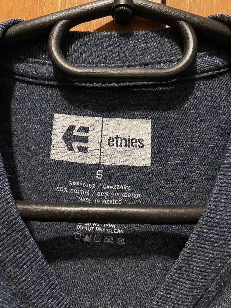 футболка  etnies