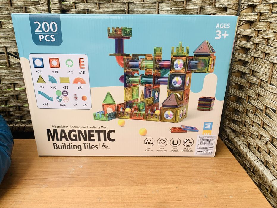 Duzy zestaw klocki magnetyczne dla dzieci 200 elementow