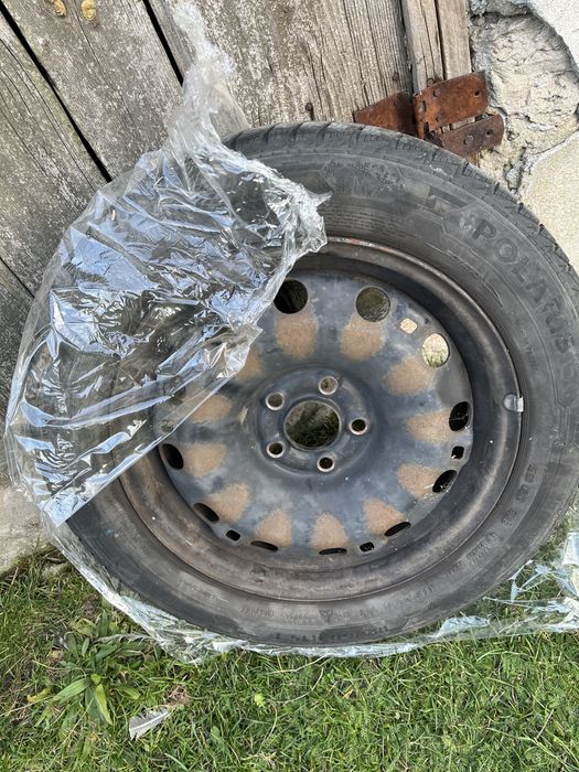 Felgi stalowe + opony zimowe + kołpaki