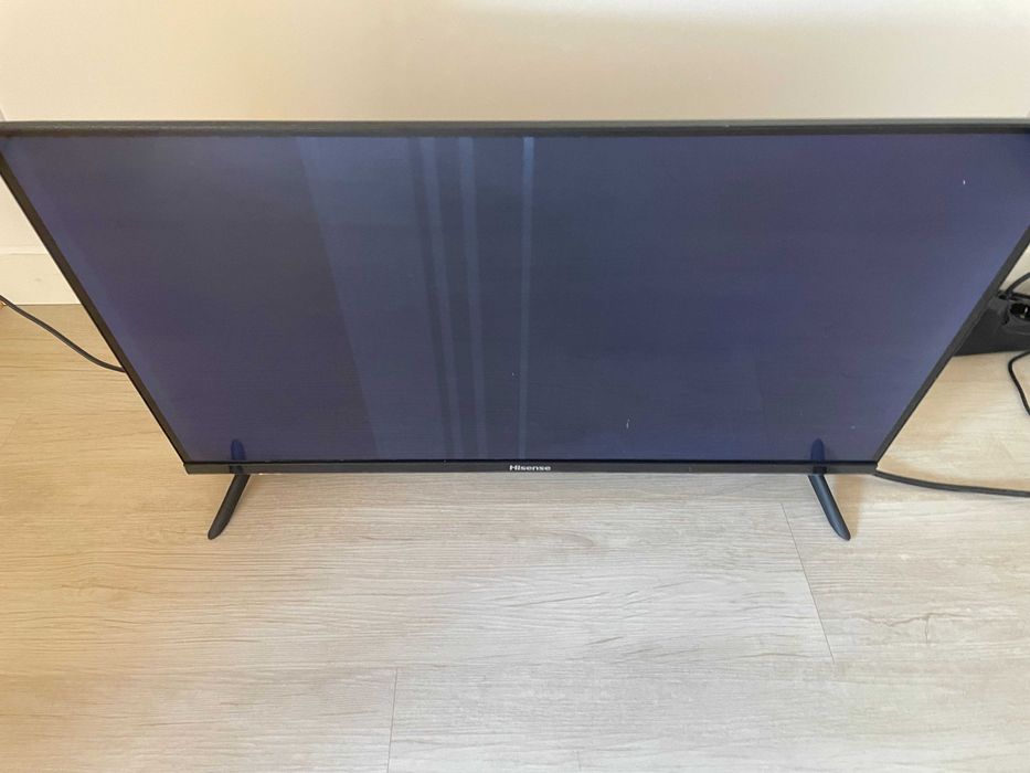 TV Hisense 32A4GB para peças