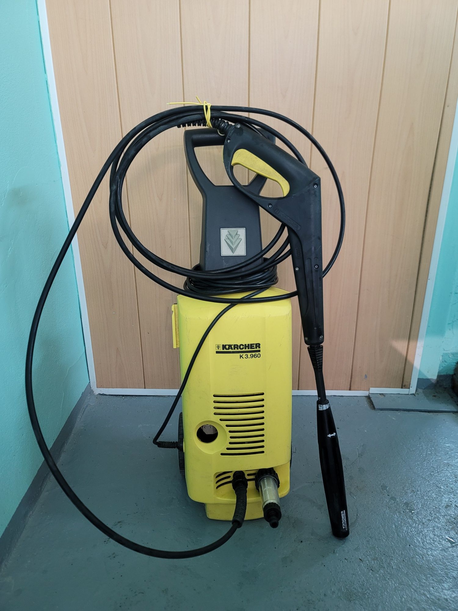 Продам минимойку Karcher K3.960
