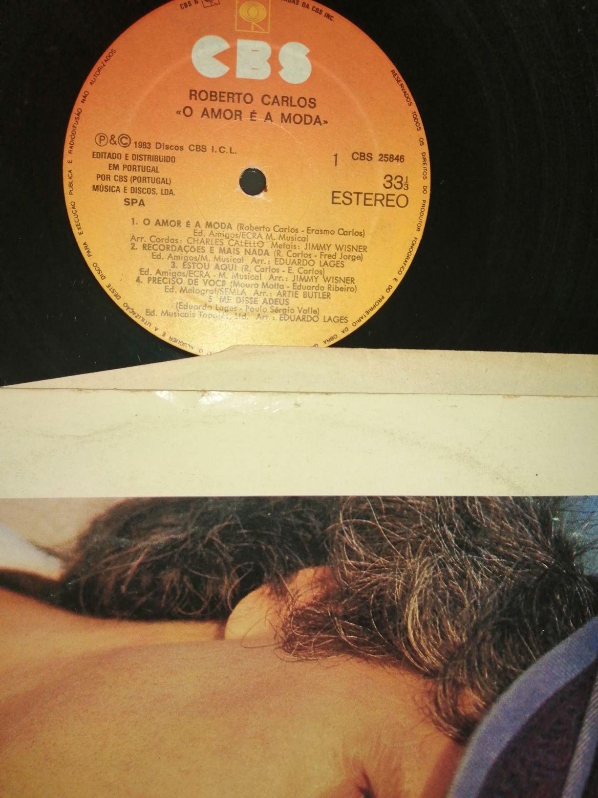 Vinil Roberto Carlos - O amor é a moda"	disco de vinil como novo!!