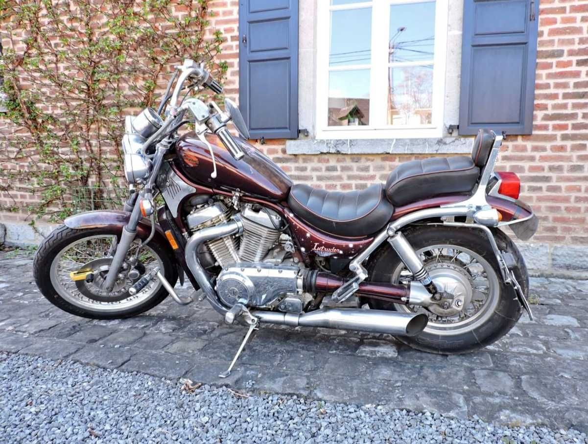 Motor Suzuki intruder