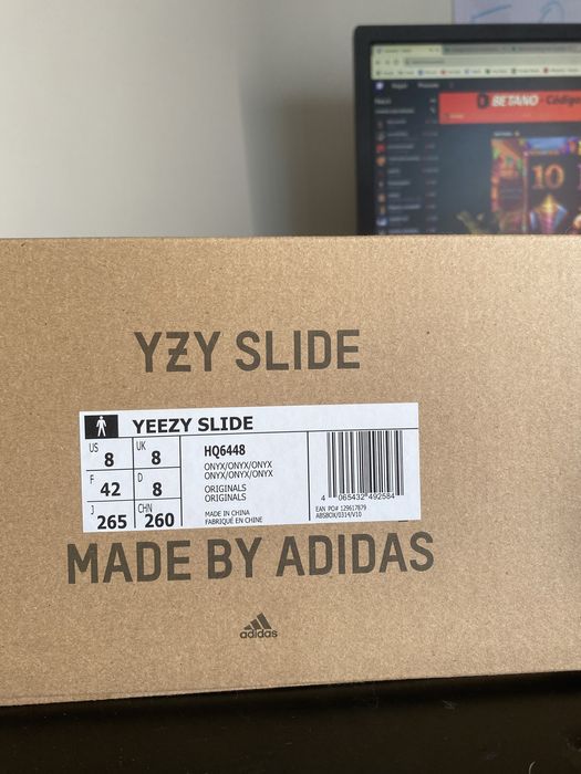 Yeezy Slides Onyx 2022