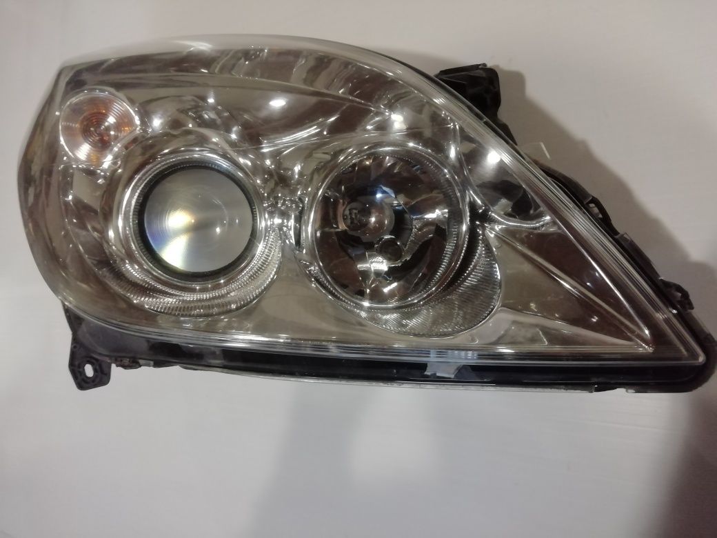 Farol opel Vetra C de 2005 /2008 lado direito