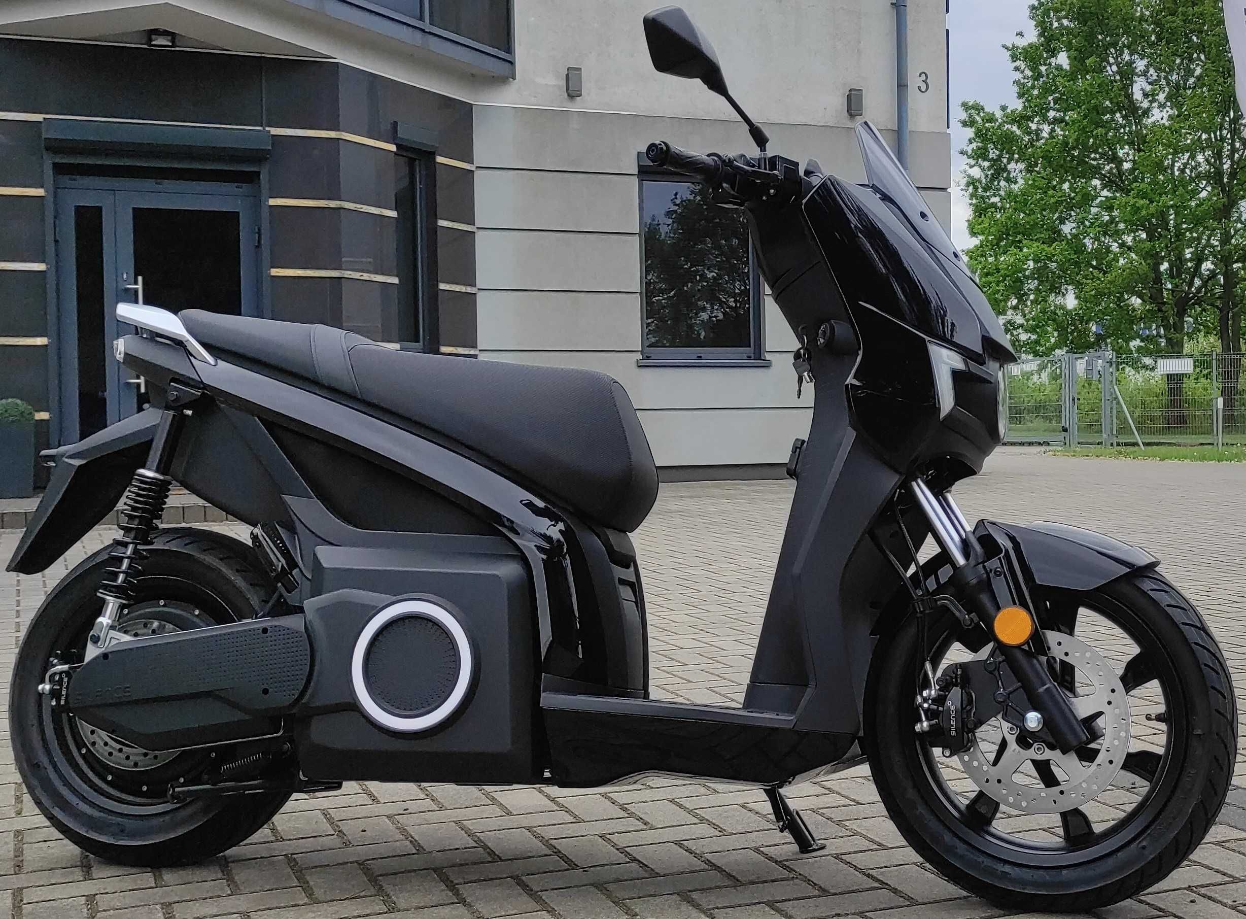 Skuter elektryczny SILENCE kat. AM - Barton, Blin Kee, Blinc, Kymco