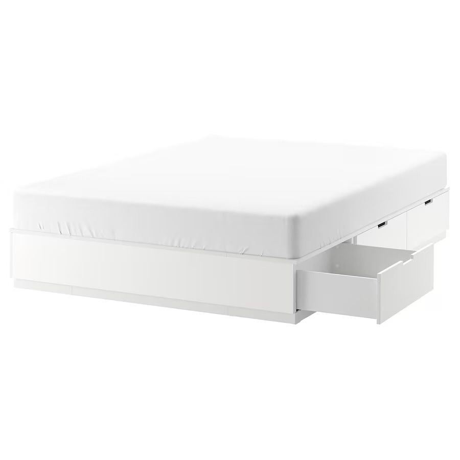 Cama de casal com arumação