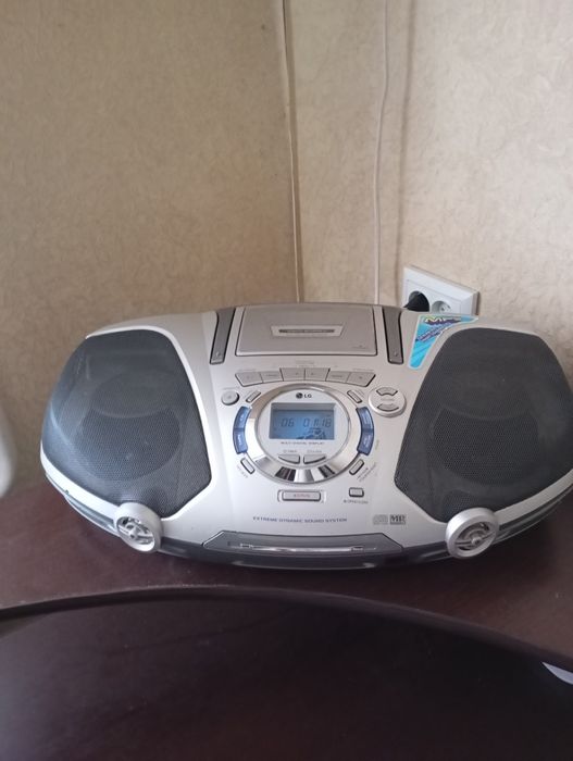 Магнитола LG бумбокс