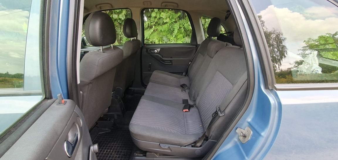 Opel Meriva 2006r. 1.3 CDTI 75KM. 2 Kpl. Opon.Stan dobry.