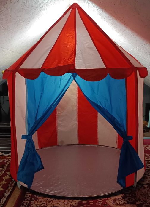 Namiot domowo - ogrodowy dla dzieci.