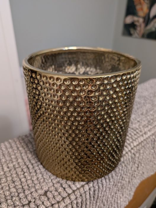 Duża, ceramiczna donica - osłonka