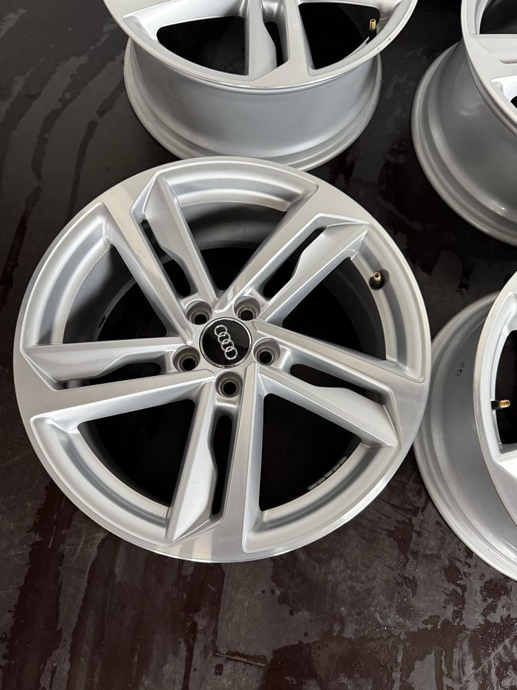 Felgi aluminiowe Audi OE 82A601025K ET 46 7,5jx17” 5x100 Audi A1