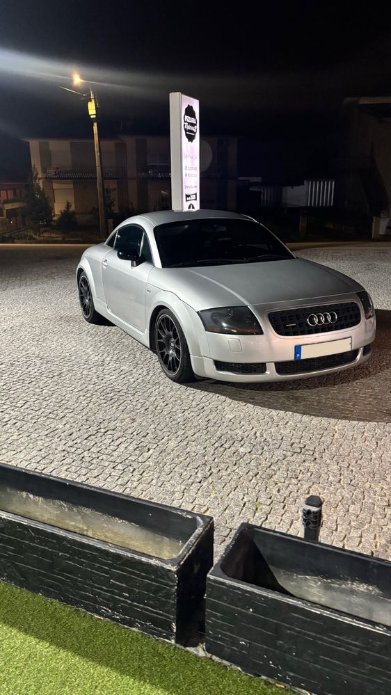 Audi TT 1.8T 180cv
