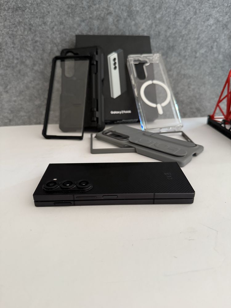 Samsung Galaxy Z Fold 6 256GB Crafted Black (Aceito retomas)
