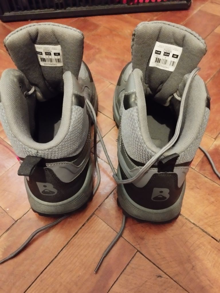 Botas  de  homem