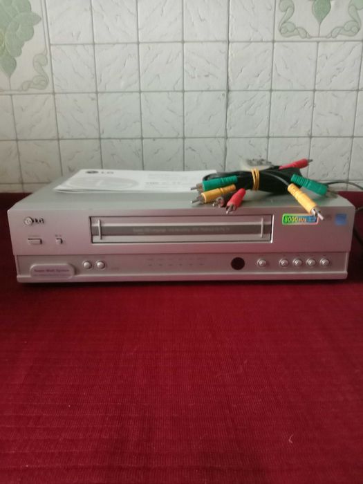 Видеомагнитофон LG L 378