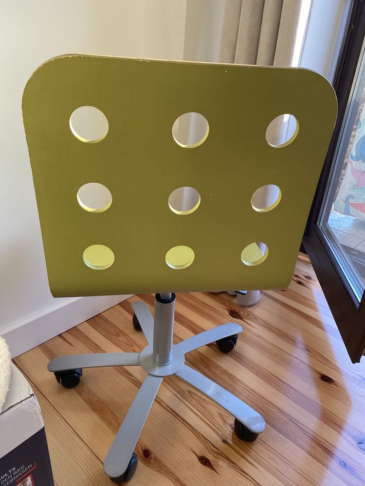 Zielone krzeslo obrotowe Ikea