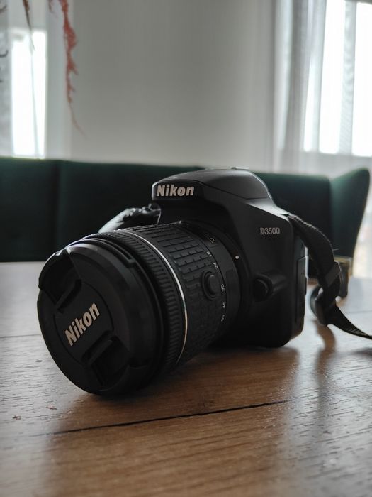 Nikon D3500 + 18-55mm + torba + karta 32 gb+ ładowarka