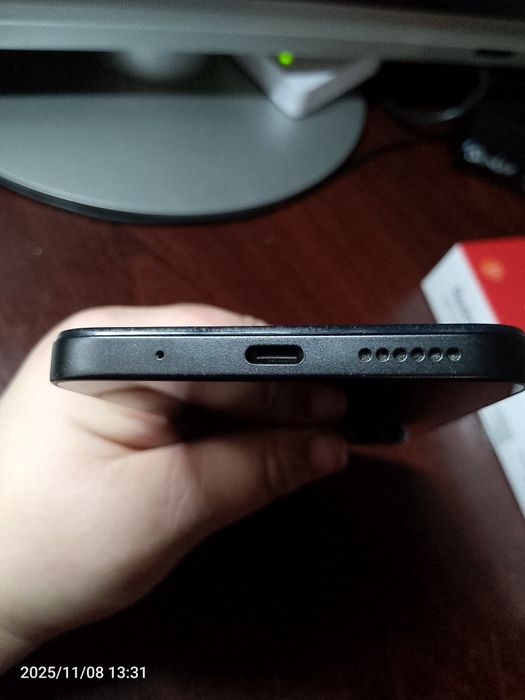 Продам Redmi 13 4+4 128