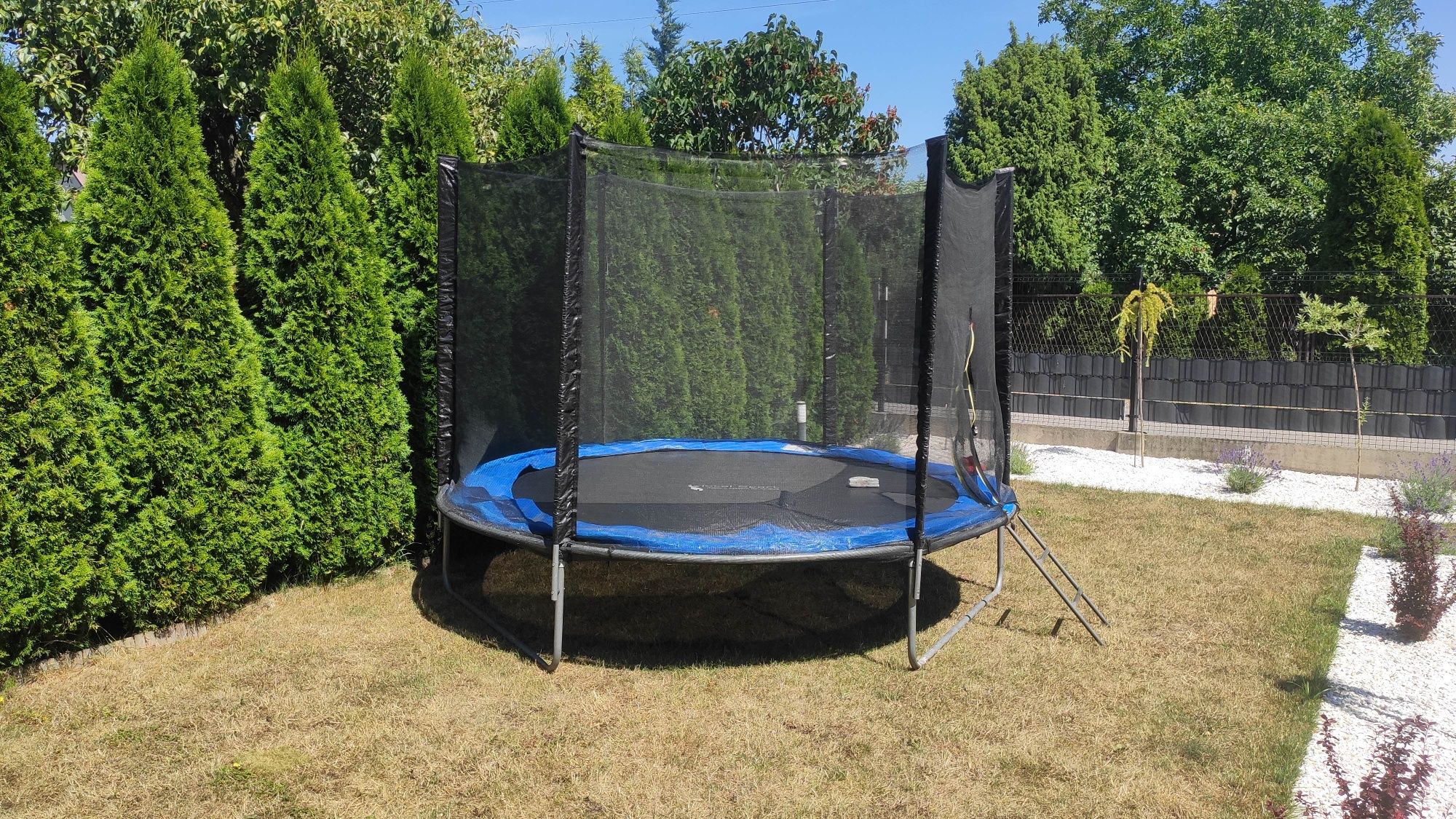 Trampolina ogrodowa