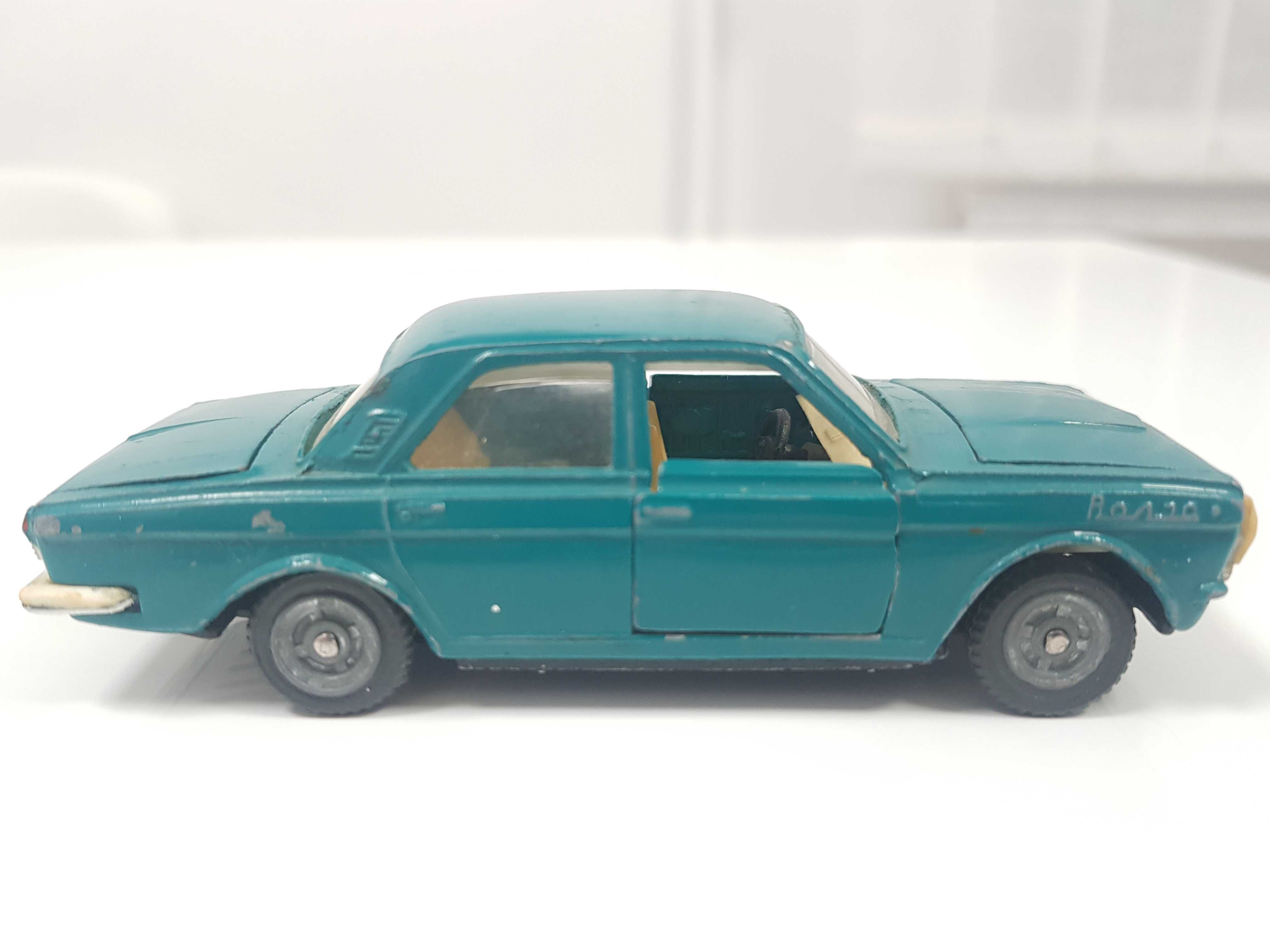 Продам колекційну модель ГАЗ 24   часів СРСР 1:43