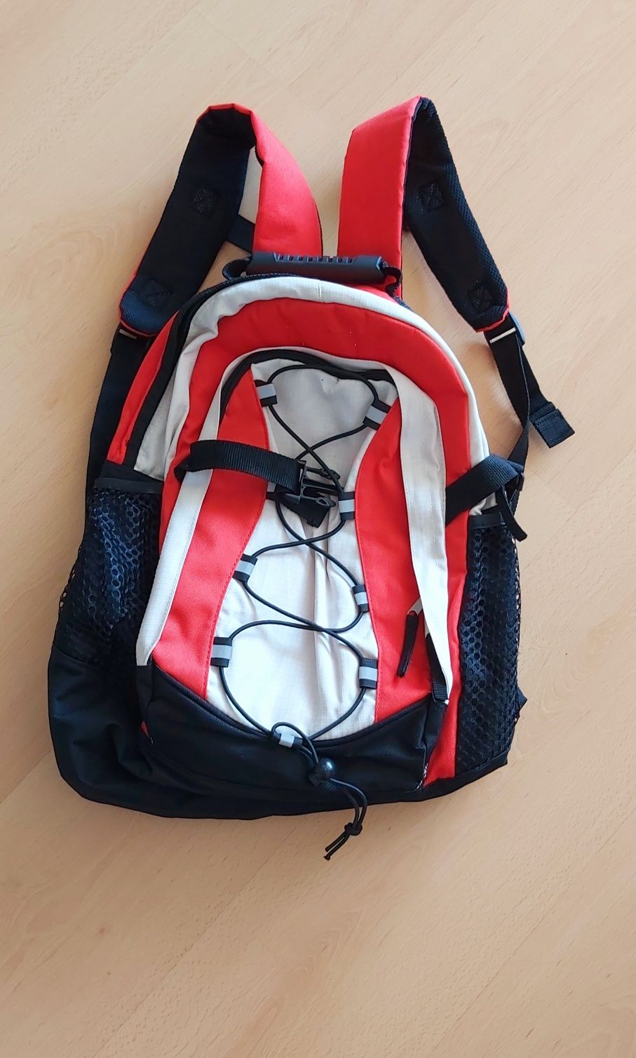 Mochila " Vermelho e Preto "