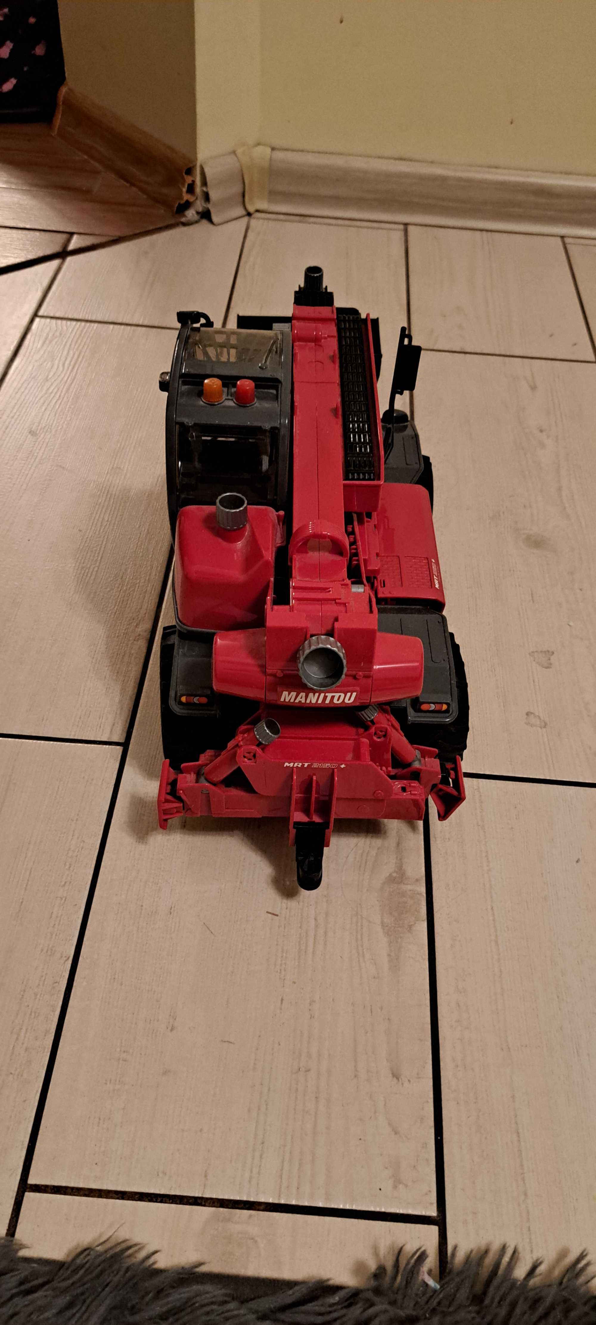 Bruder Ładowarka Manitou MRT 2150