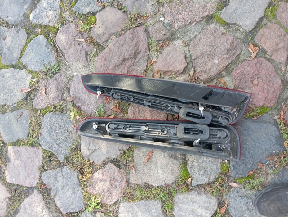 Ford C-Max lampa tył prawa lewa LED lift