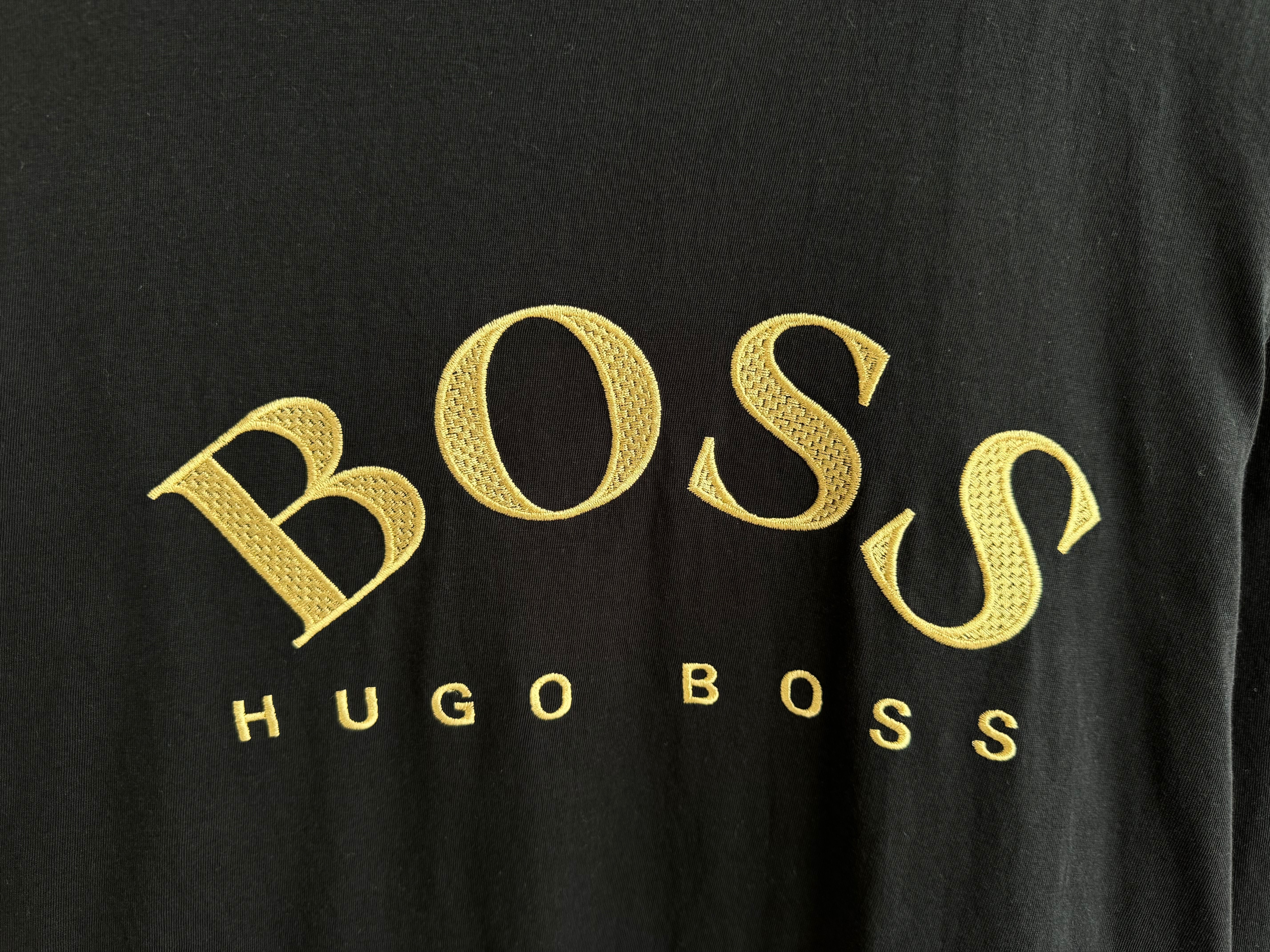 Hugo Boss оригинал мужская кофта футболка лонгслив размер S Б У