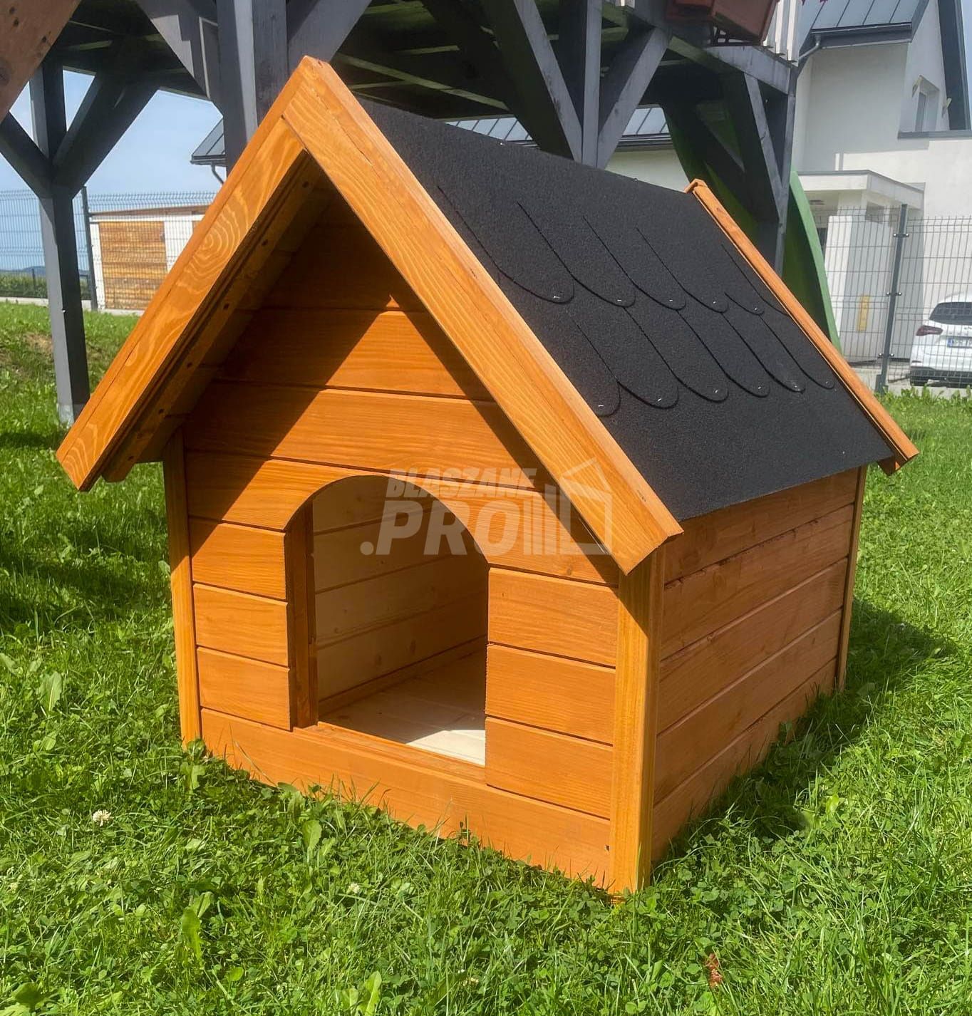 Buda dla psa Rozmiar "XL" - Pinia - Dach dwuspadowy GP471