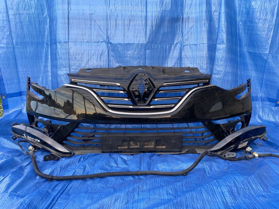 RENAULT MEGANE IV 4 zderzak przód przedni