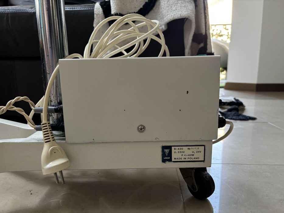 Lampa medyczna / chrurgiczna bezcieniowa Famed B-420 możliwa dostawa