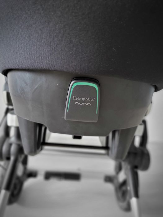 Автокресло Bugaboo Turtle Air by Nuna Black, вместе с шаси
