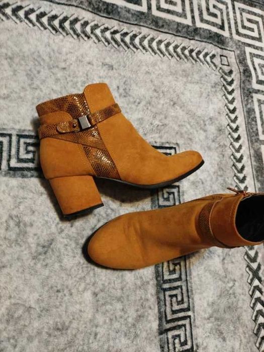 buty botki damskie rozm. 40 firmy Graceland