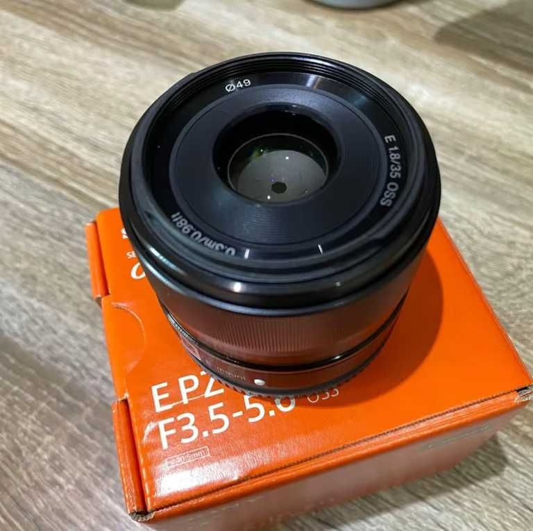 Sony E 35 mm f/1.8 OSS (SEL‑35F18) – obiektyw stałoogniskowy