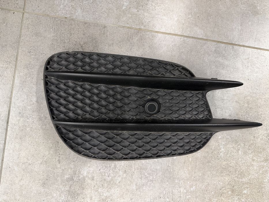 Kratka zderzaka przod lewa Mercedes E klasa W213 orginal