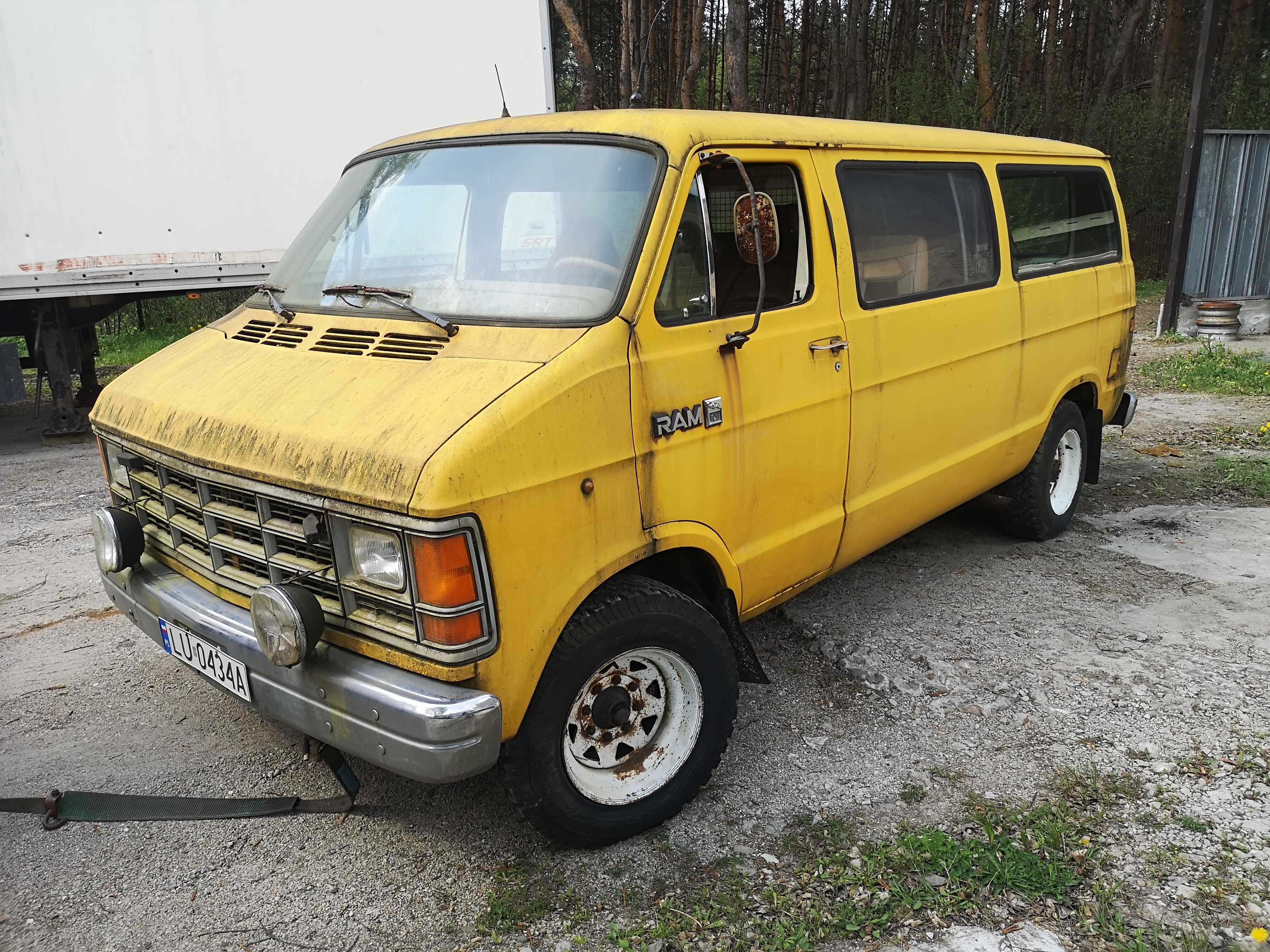 Dodge RAM 2500 VAN