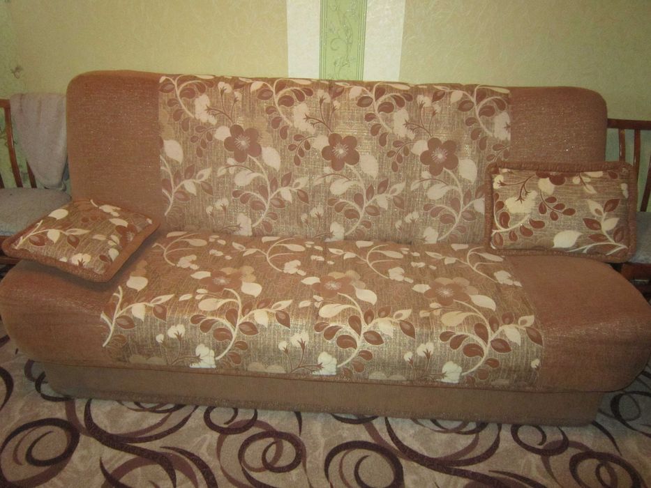 диван Б/у в отличном состоянии