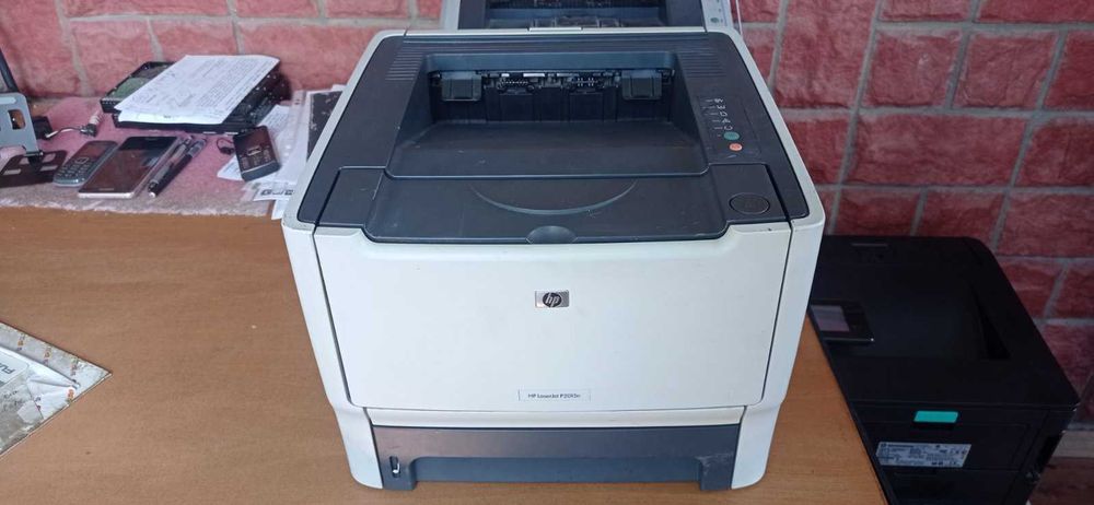 Принтер HP LJ P2015D