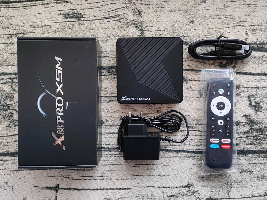 Смарт ТВ приставка X88 Pro X5M 4/32 Гб Android 14, smart tv box