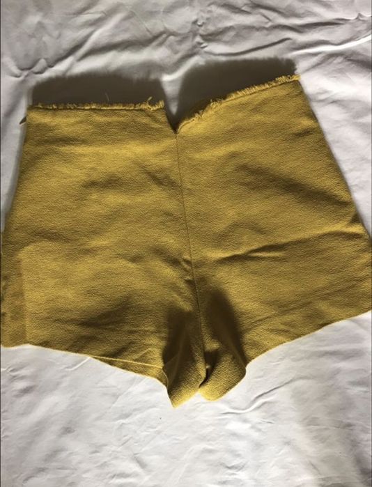 Шорты с высокой посадкой Zara