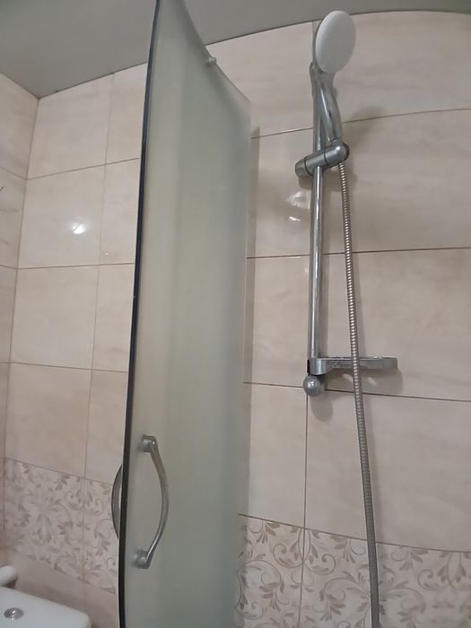 Продам душову кабіну 80×80