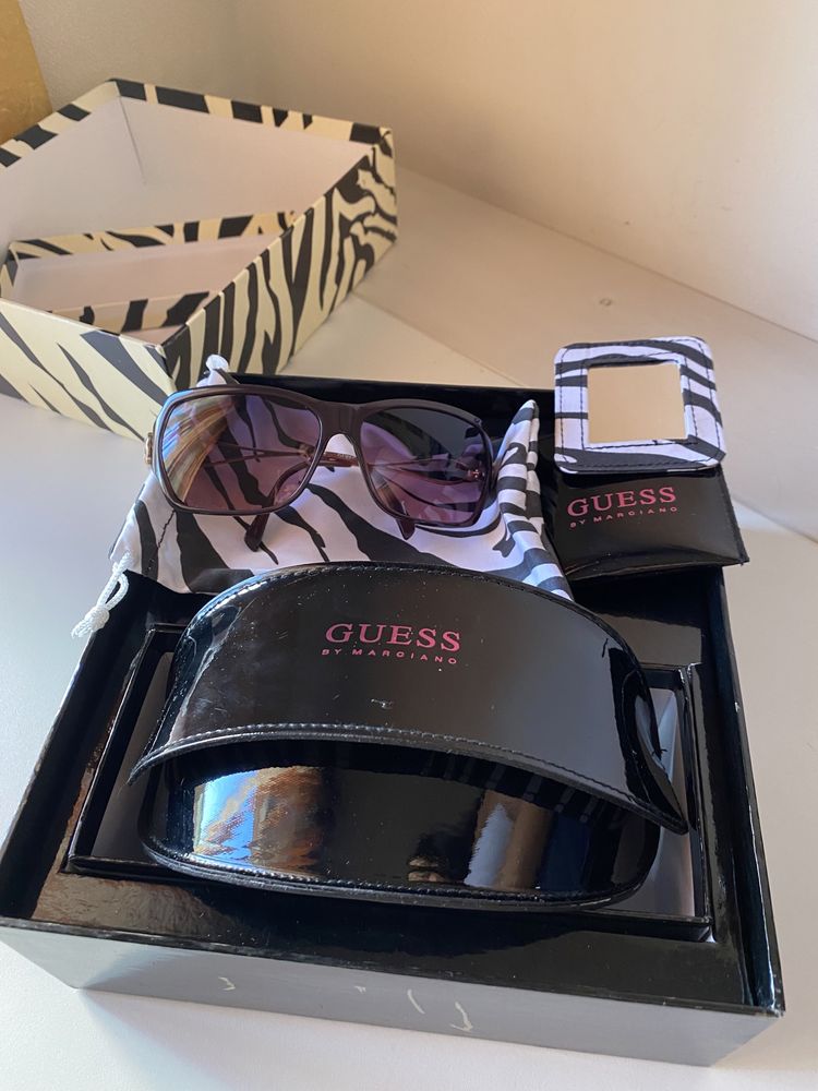 Óculos de Sol Senhora da Guess