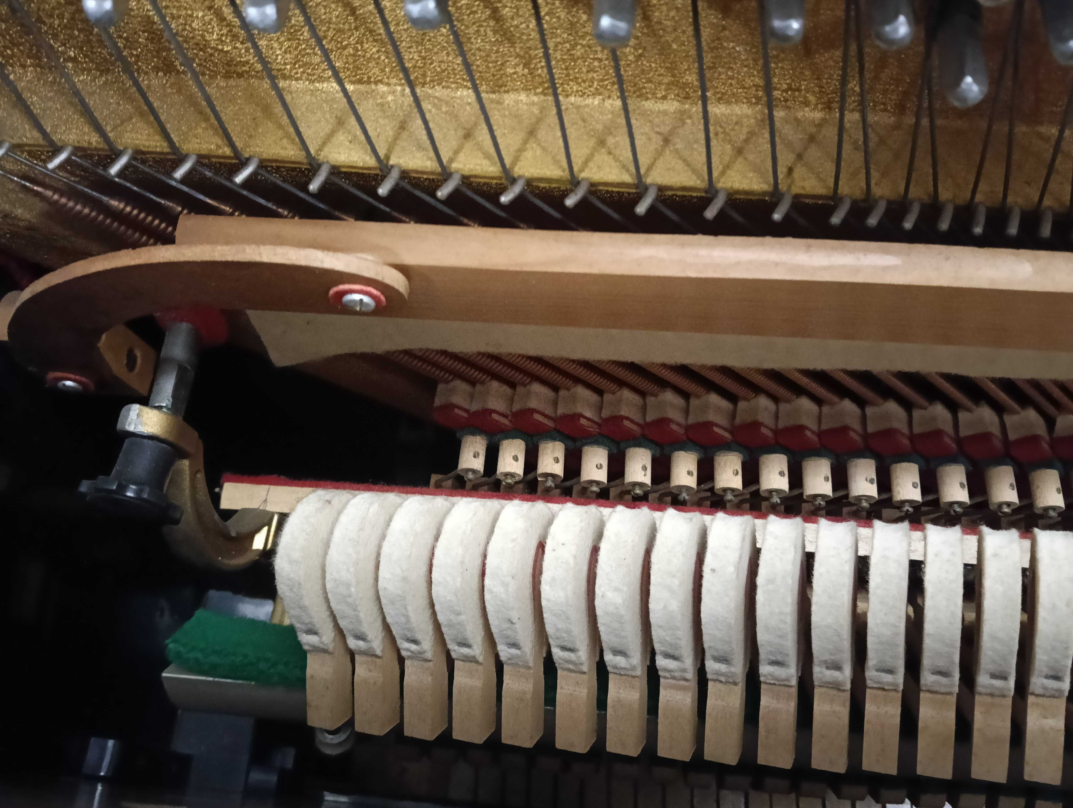 Piano excelente estado