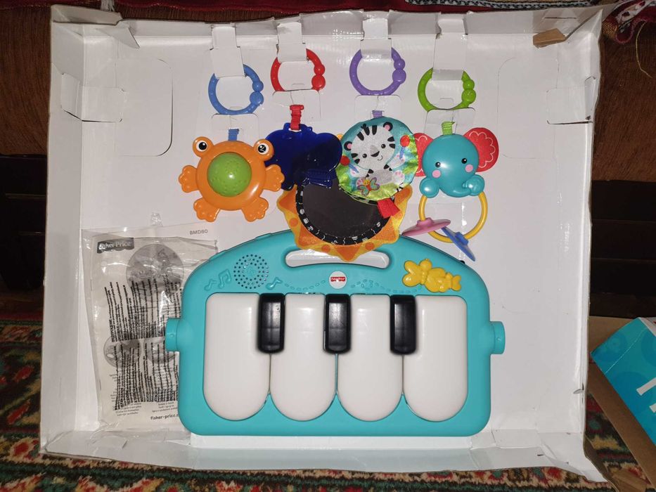 Продам музыкальный развивающий коврик Fisher-Price Пианино