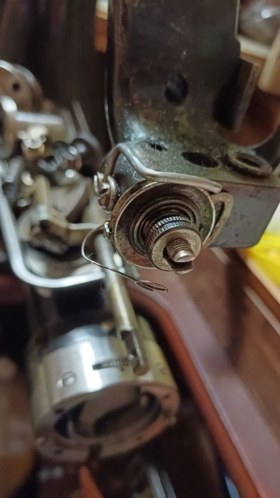 Singer szewski, cholewkarski 18-2 na części