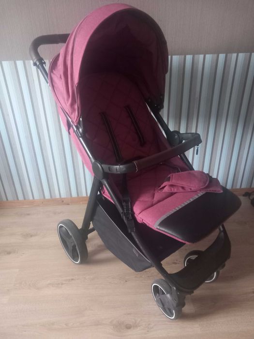 Дитячій візок у чудовому стані